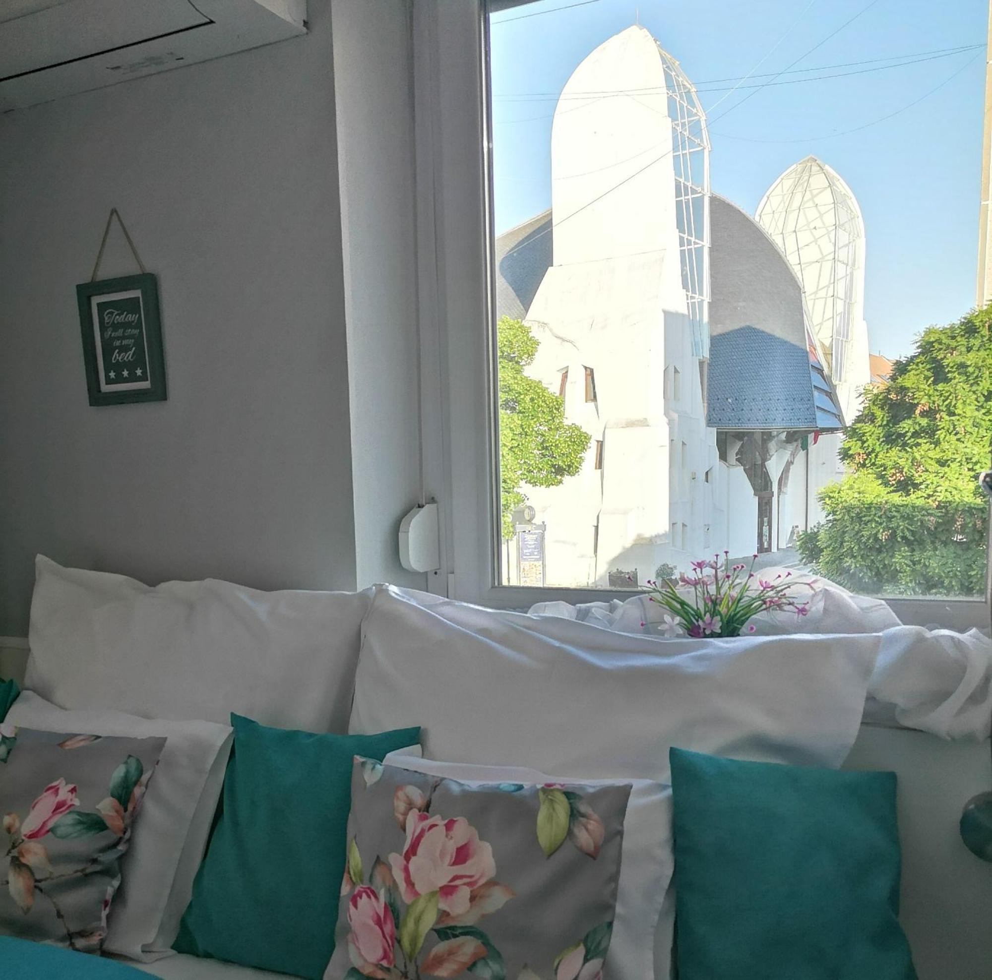Centrum Luxus Apartman Mako Exterior photo