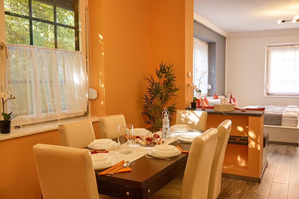 Centrum Luxus Apartman Mako Exterior photo